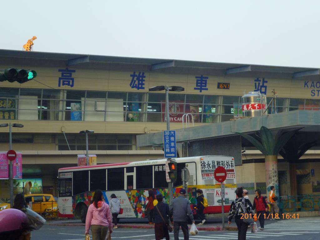 Sunwise Hotel Kaohsiung Buitenkant foto