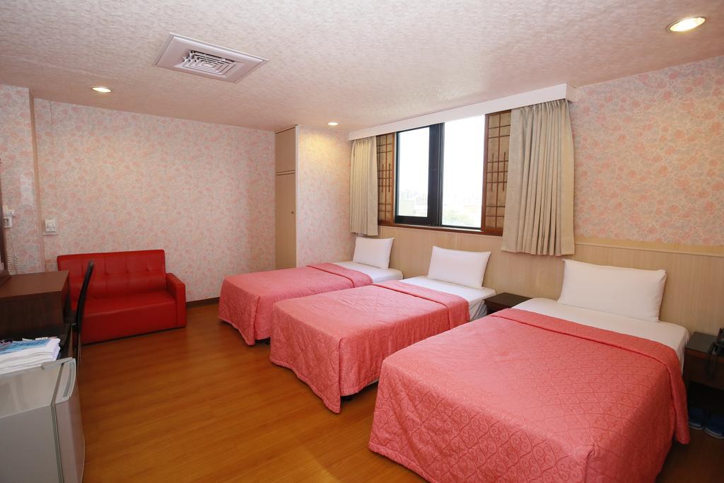 Sunwise Hotel Kaohsiung Buitenkant foto