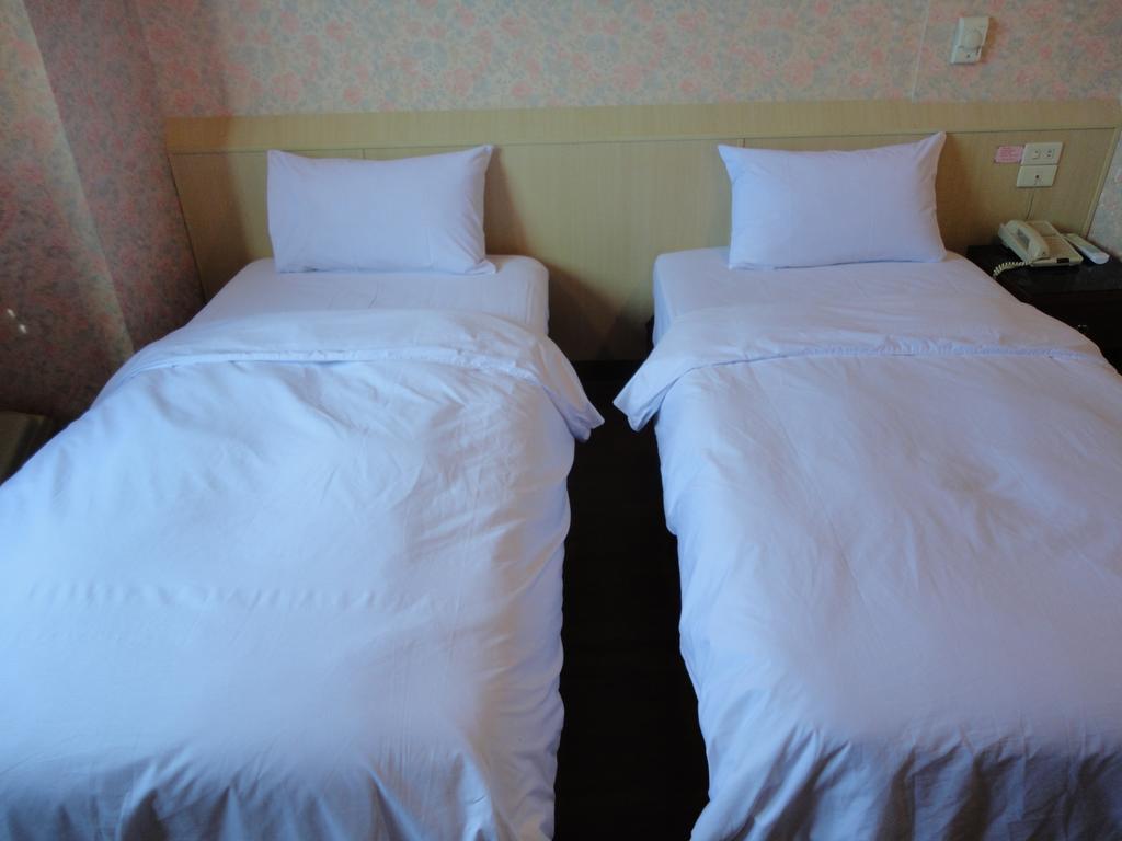 Sunwise Hotel Kaohsiung Buitenkant foto
